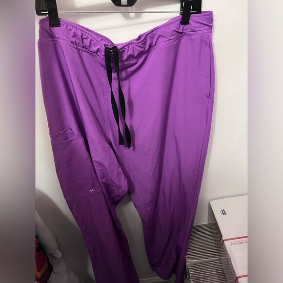 Purple scrub bottoms - Picture 2 of 5